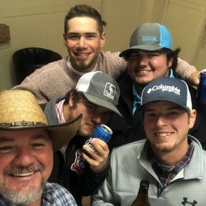 Meet your Posher, Tom